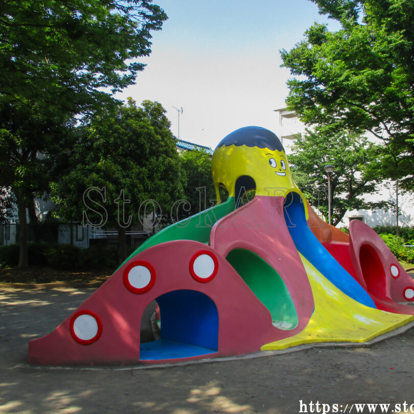 タコの横顔 水神橋公園 2022 東京都足立区