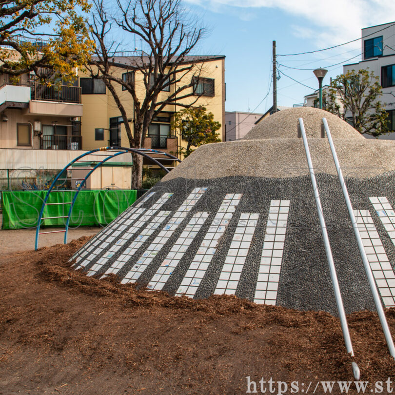 千住旭公園 すべり台② 東京都足立区 2024
