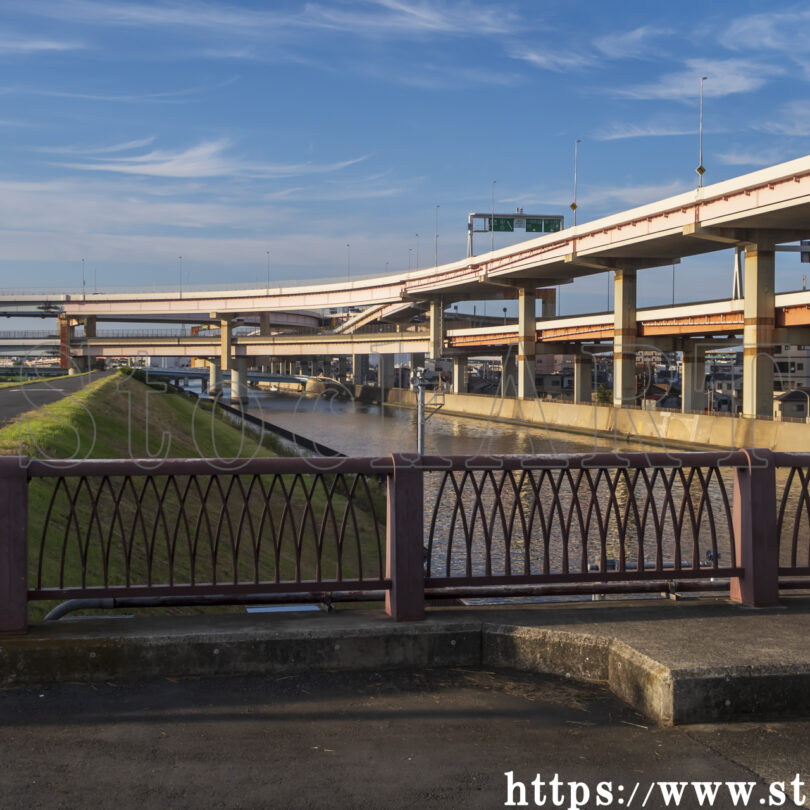 堀切菖蒲水門管理橋から堀切小橋の風景