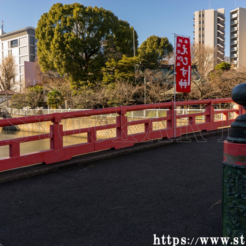 鎮守橋